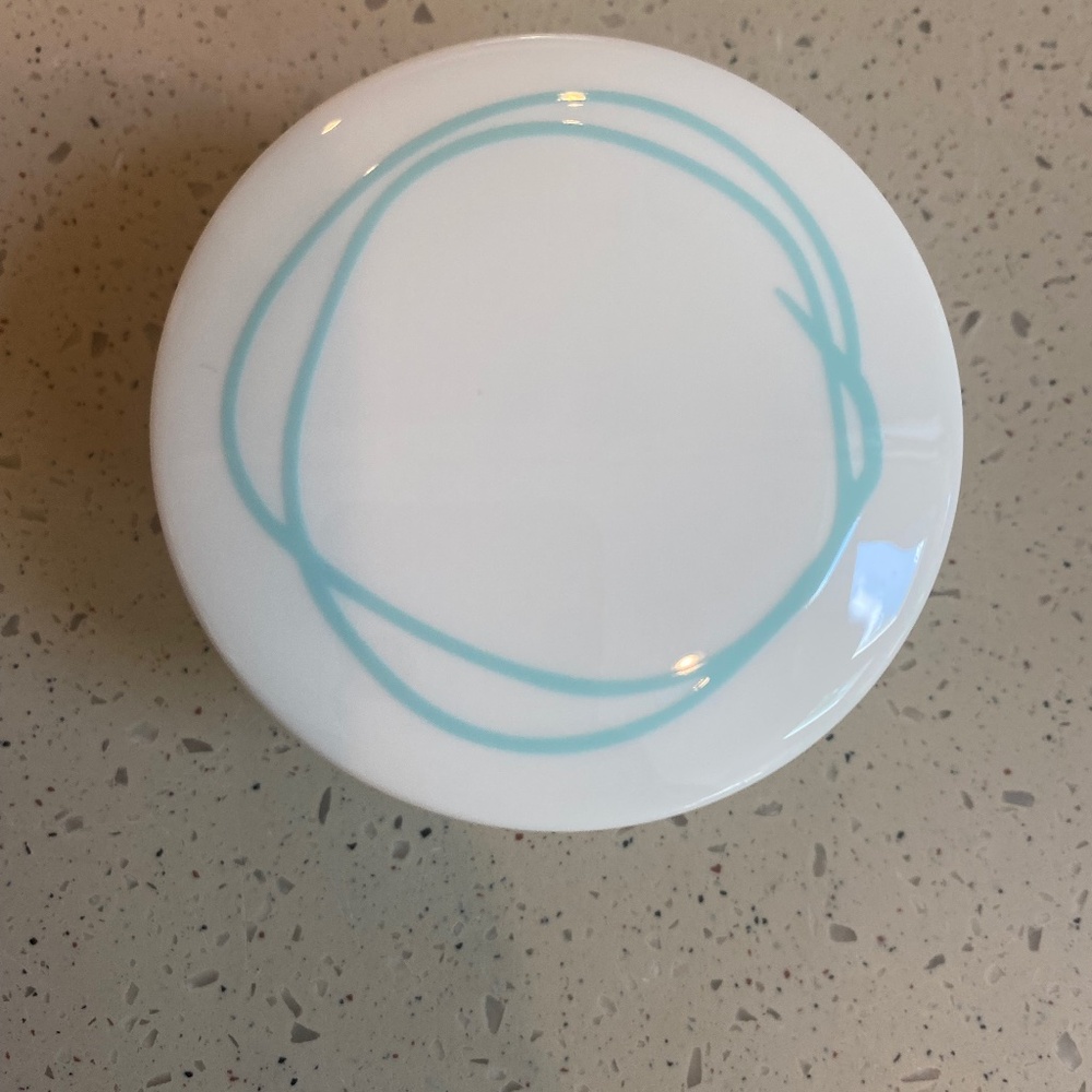 Tiffany white and blue bone China baby box